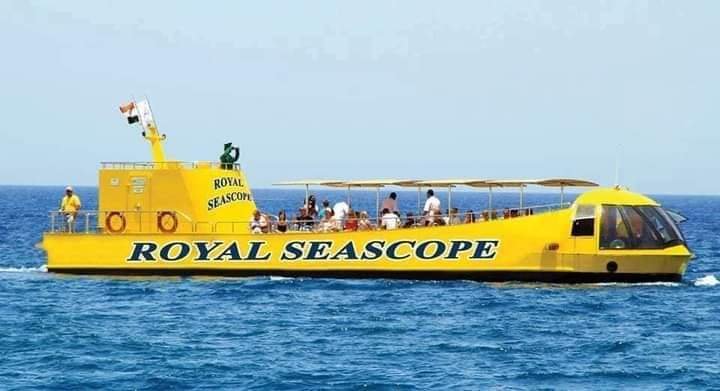 Royal Seascope semi submarine cruise with snorking