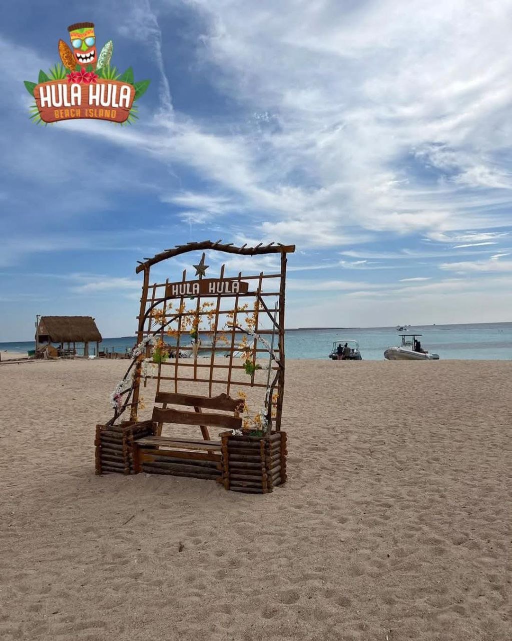 Hula Hula Island & Snorkeling Cruise